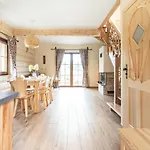 Osada Lux-house & Sauna Alpesi faház Zakopane